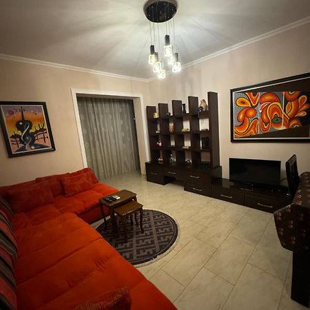 Toptani Center Apartment Tirana Buitenkant foto