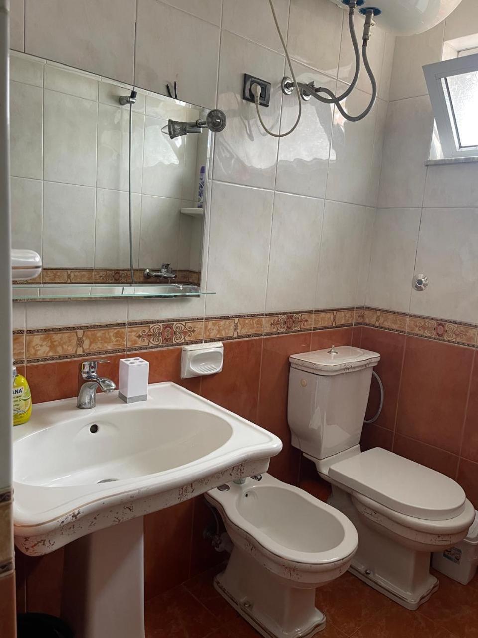 Toptani Center Apartment Tirana Buitenkant foto